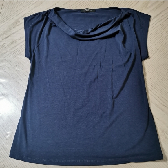 Weekend Max Mara T-shirt - Picture 2 of 11